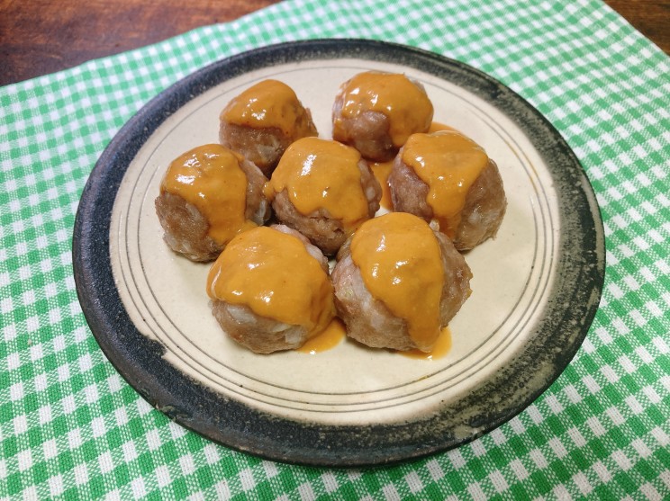 電子レンジで作る味噌ダレ肉団子風