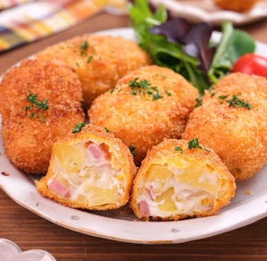 グラタンコロッケ